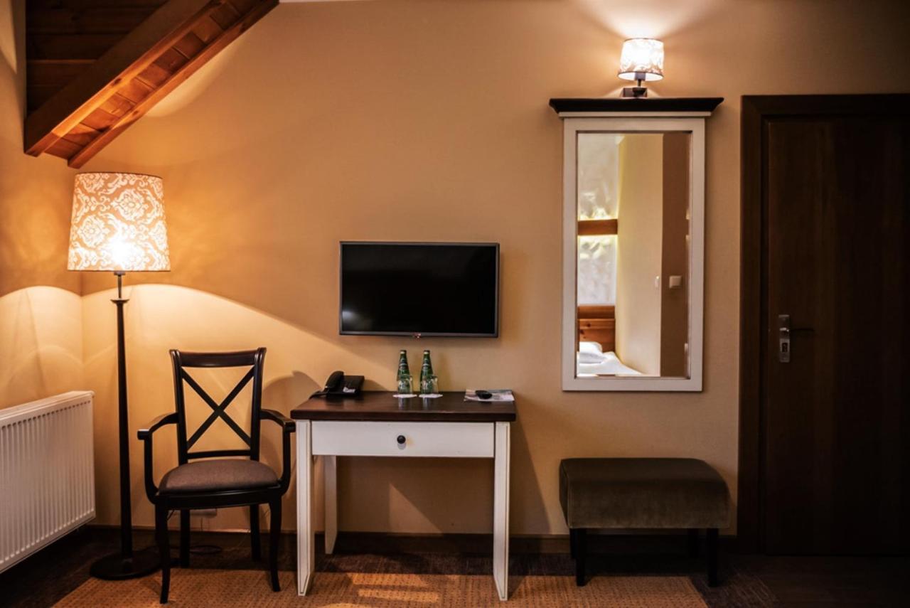 Folwark Lekuk Hotel Łękuk Mały Eksteriør billede