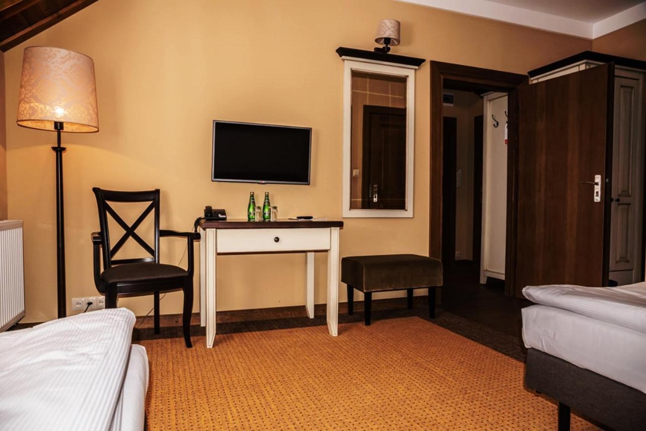 Folwark Lekuk Hotel Łękuk Mały Eksteriør billede