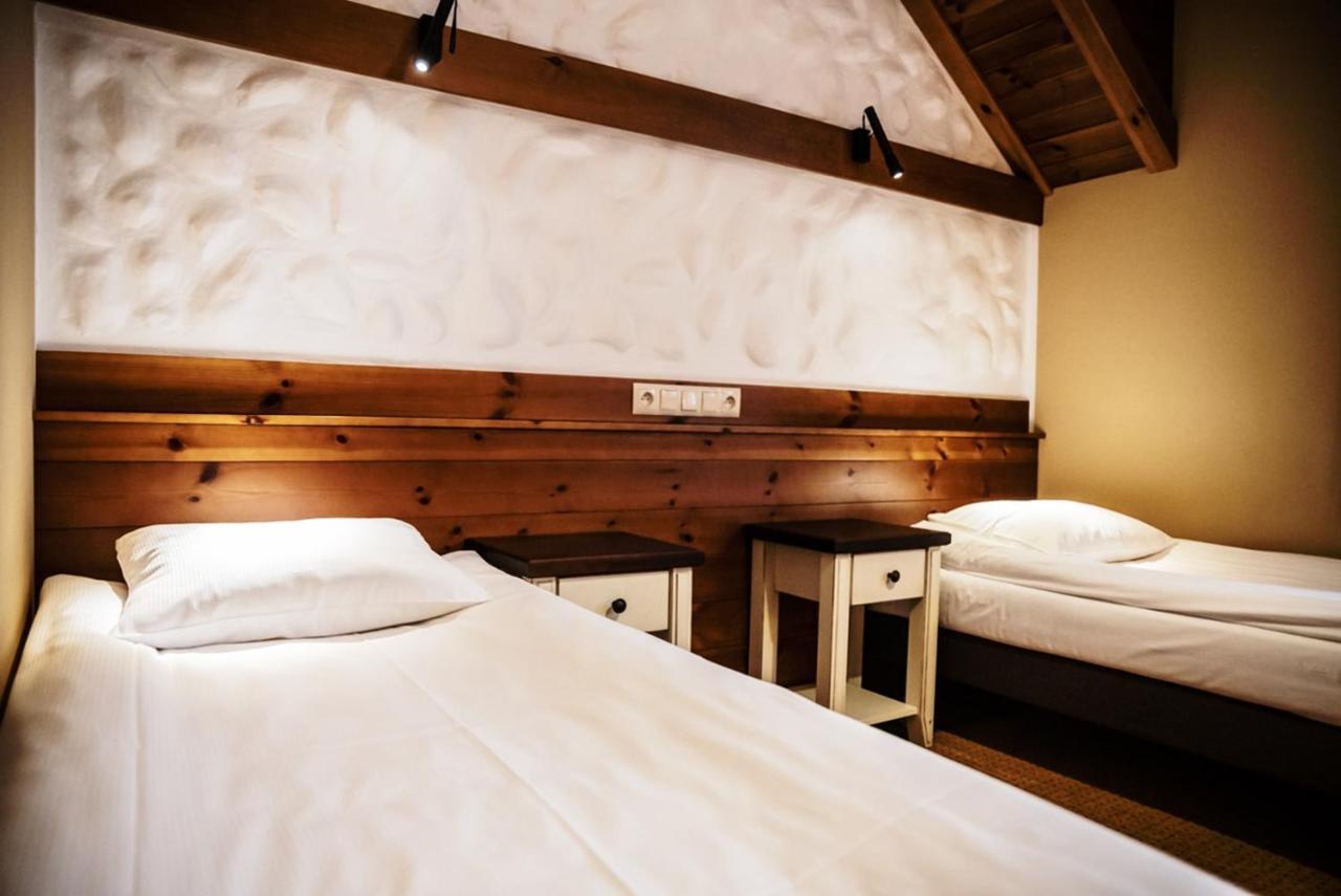 Folwark Lekuk Hotel Łękuk Mały Eksteriør billede