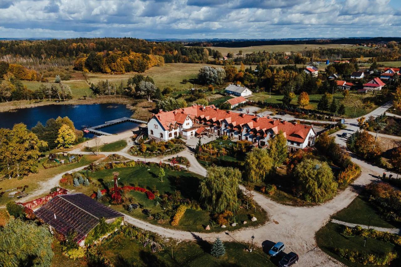 Folwark Lekuk Hotel Łękuk Mały Eksteriør billede
